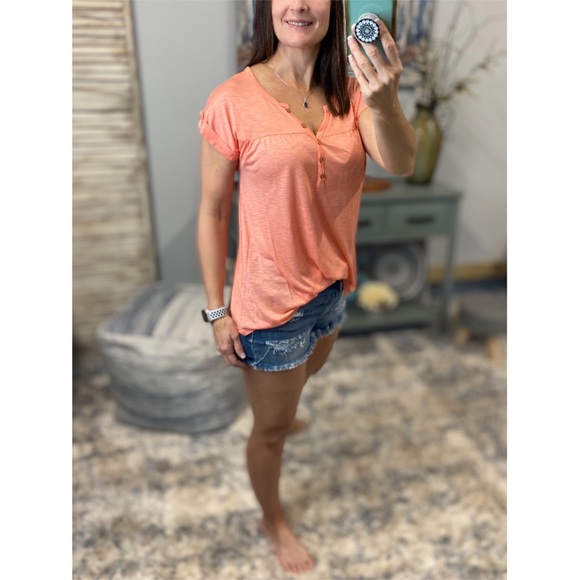 Melange Henley V-neck Floaty Cuffed Tabbed Short Sleeve Floaty Tee Peach 0523 - Picture 8 of 12